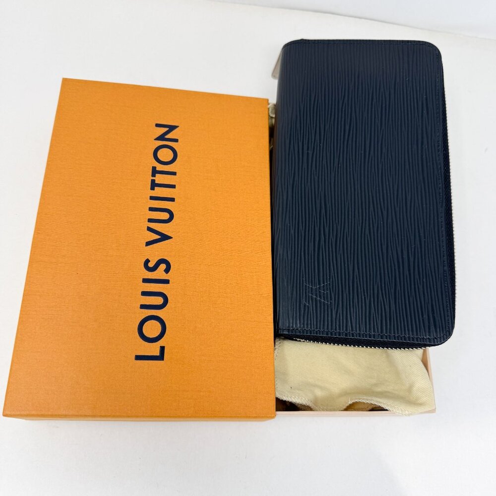 Louis Vuitton Epi Zippy Wallet